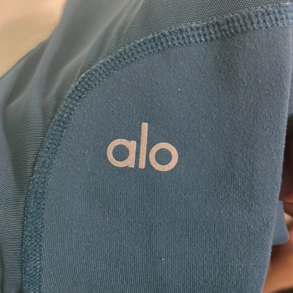 ALO Yoga Women’s Small Coast Stirrup Mesh Full Length Leggings Size Small